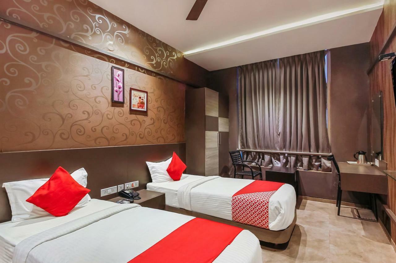 Oyo 26991 Stanza Luxurios Stay Zahirabad Exterior photo